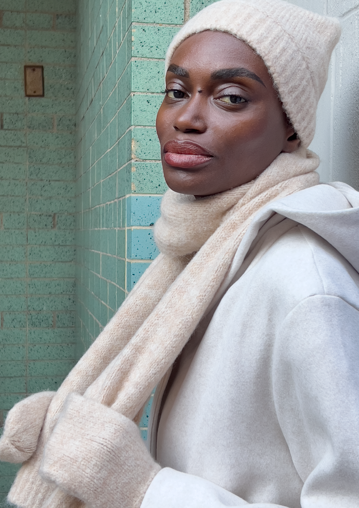 SOFT ITALIAN WOOL BLEND SCARF HAT & GLOVE SET
