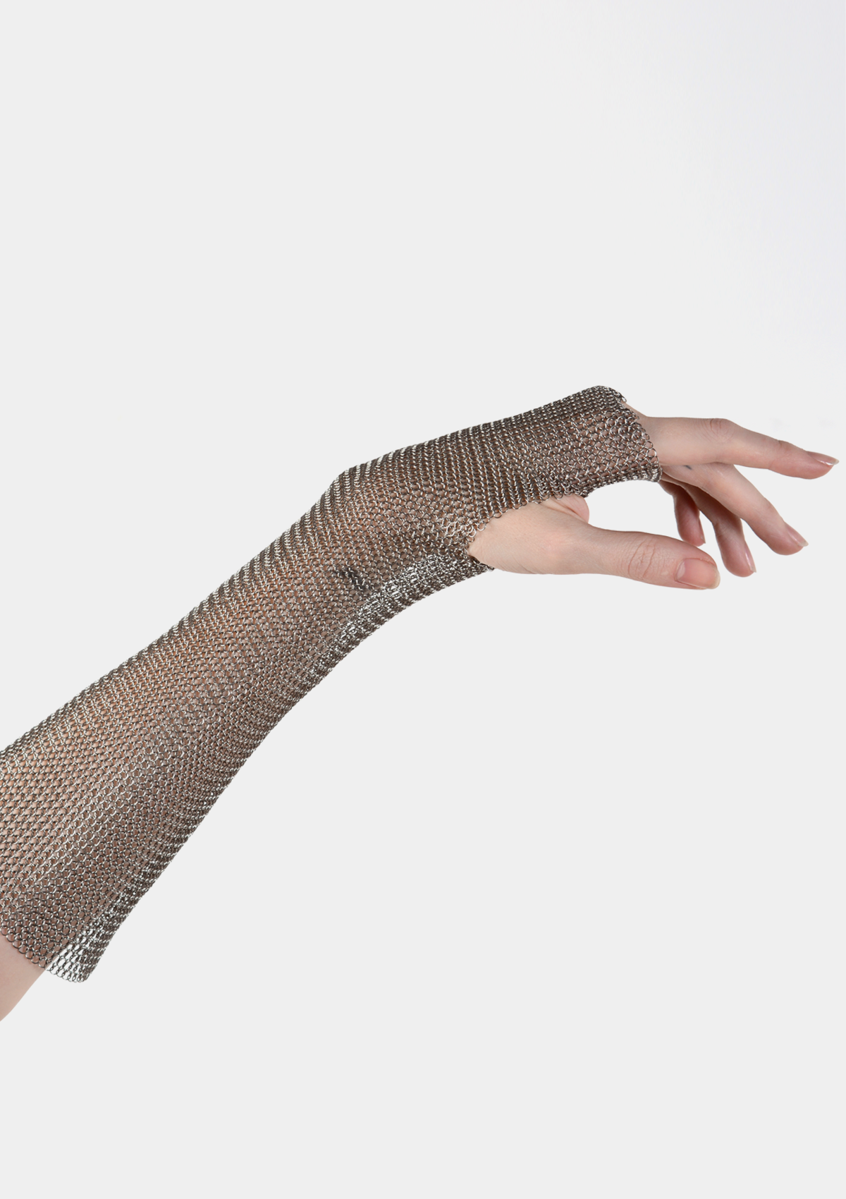 CHAIN MESH SLEEVE