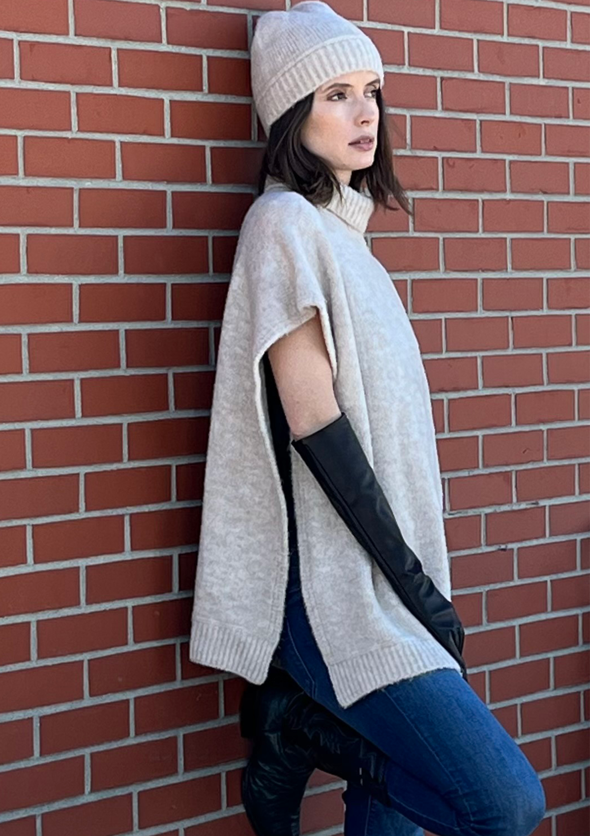 ITALIAN WOOL BLEND PONCHO